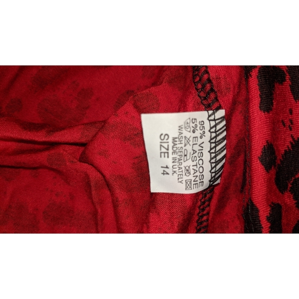 Red Animal Print Mini Dress From Boohoo - Picture 4 of 7